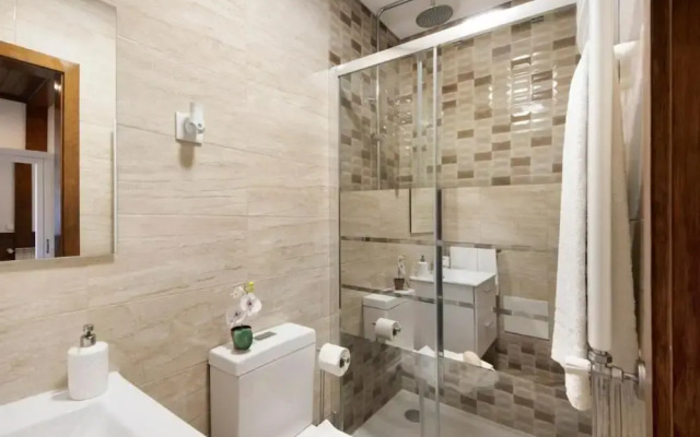 Private Pool Villa 20min by Porto