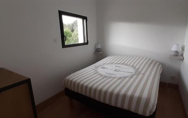 Petite maison neuve, plain-pied, proche des plages