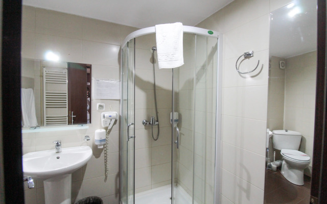 Hotel Razvan