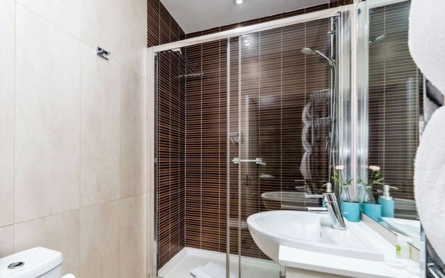 Lux London South Kensington