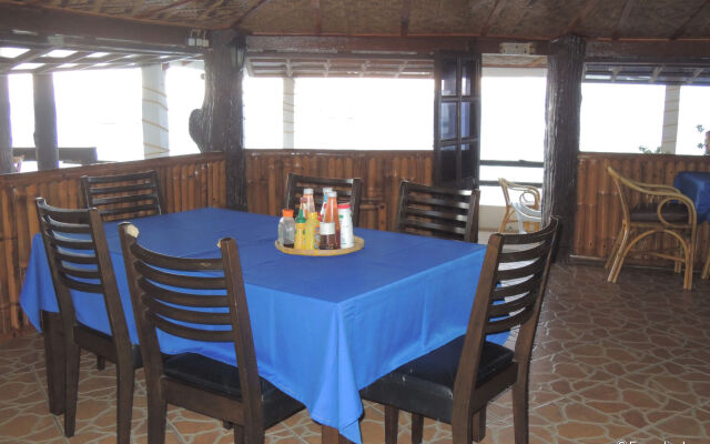 Love's Beach and Dive Resort