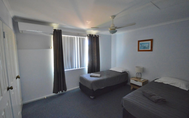 Blue Ocean Villa 3 - Kalbarri WA