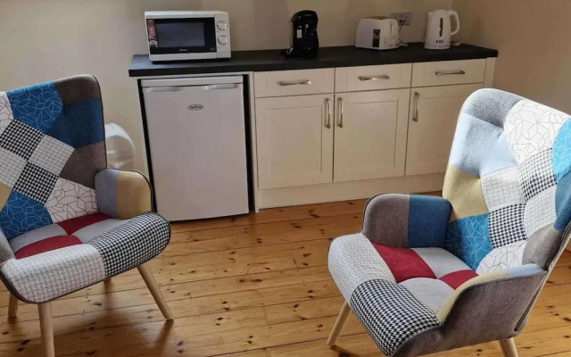 Villa Daffodil - Sleeps 2 & Stunning Seaside Views