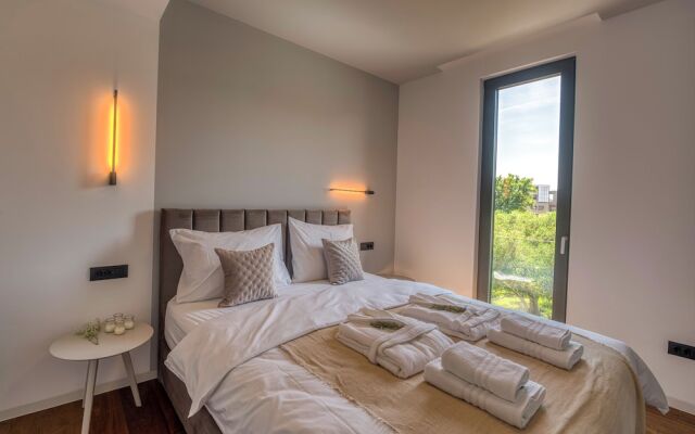 Crystal Holiday Residence II