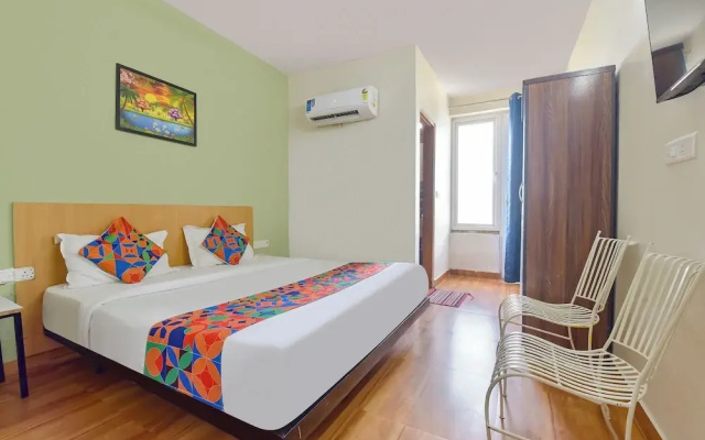 Fabhotel Silver Stay 02