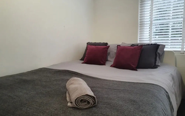 Modern Spacious Executive Apartment