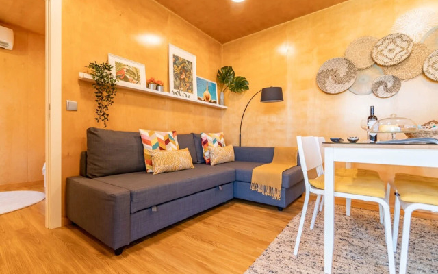 Captivating 1-bed House