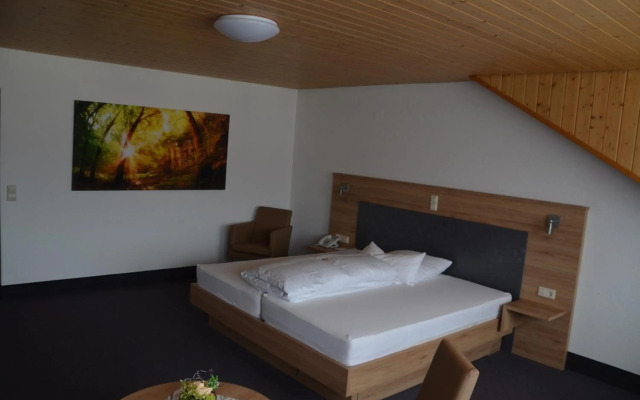 TIPTOP Hotel Hirt