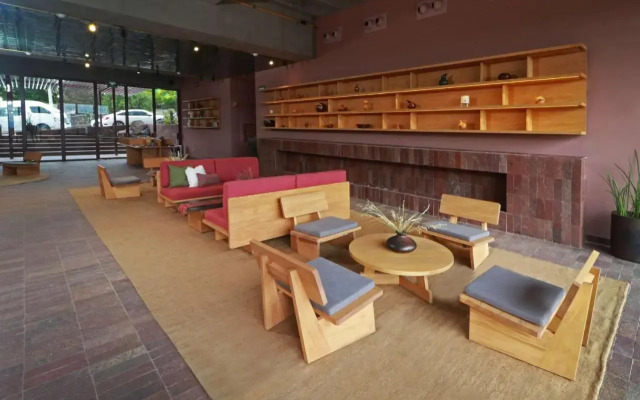 Albor San Miguel de Allende, Tapestry Collection by Hilton