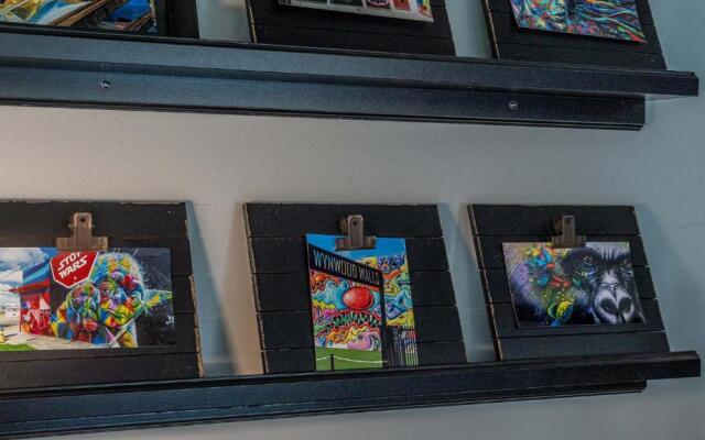 Designers Den Creative Space Garden and Parking