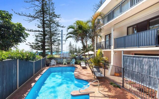 Beach House Holiday Apartments