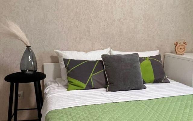 Апартаменты на имени писателя Знаменского 25/1