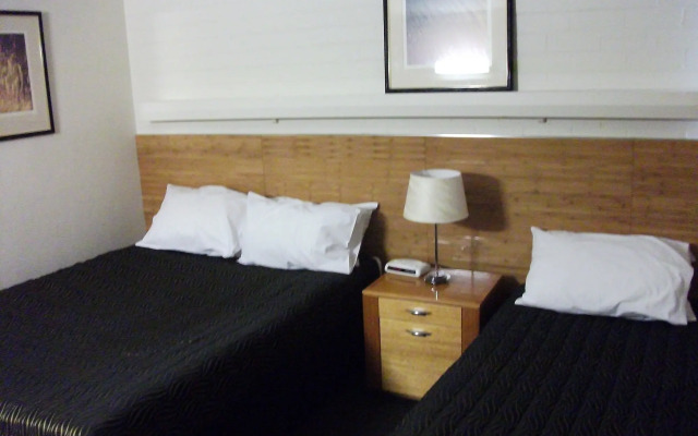 City Park Motel & Apartments