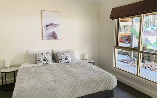 Grand Gippsland Home Sleeps Up To 28