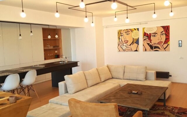 Apartment 52 6th floor