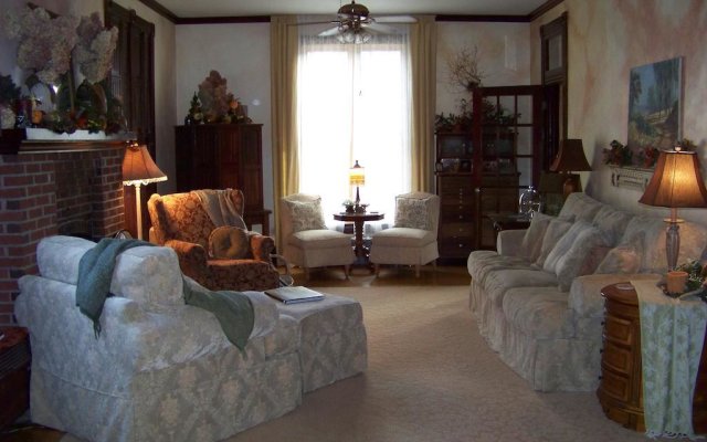 Hartzell House Bed and Breakfast