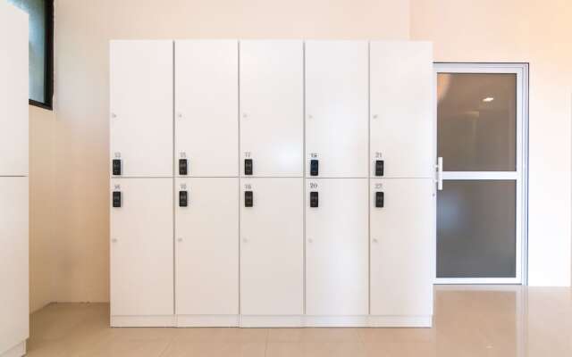 Momostay Capsule Hotel