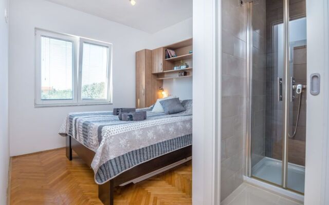 Apartment Radovic Nives