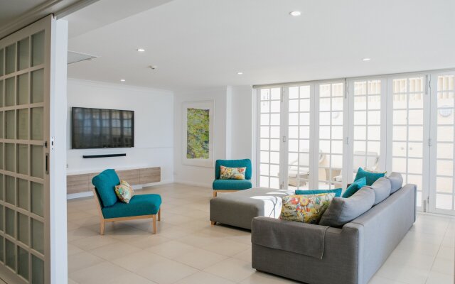 Netanya Noosa Beachfront Resort