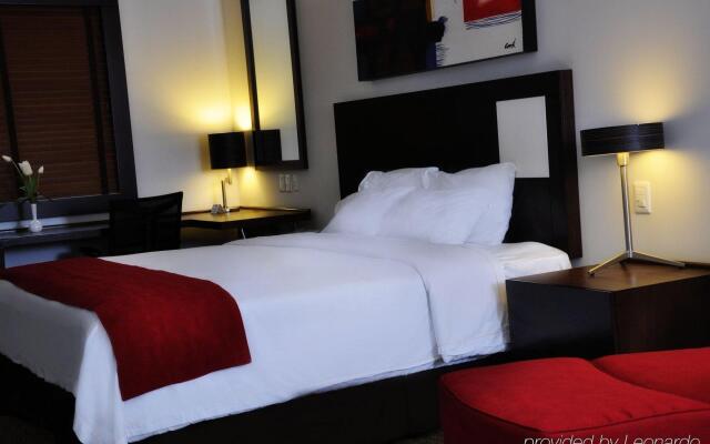 Holiday Inn Guadalajara Patria Universidad by IHG
