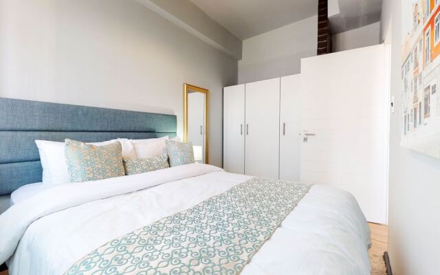 Heriot Apartment 1016