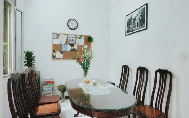 Le Plateau Hostel