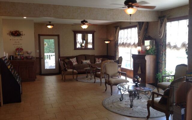 Honeysuckle Inn & Conference Center