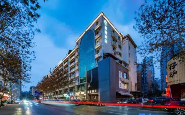 Starway Hotel (Chengdu Kuanzhai Alley Subway Station)