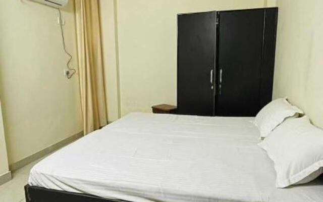 Oyo 92377 Rsk Crown Plaza