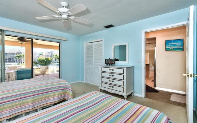 Sirena Waterfront 3 Bedroom Home by NFVH