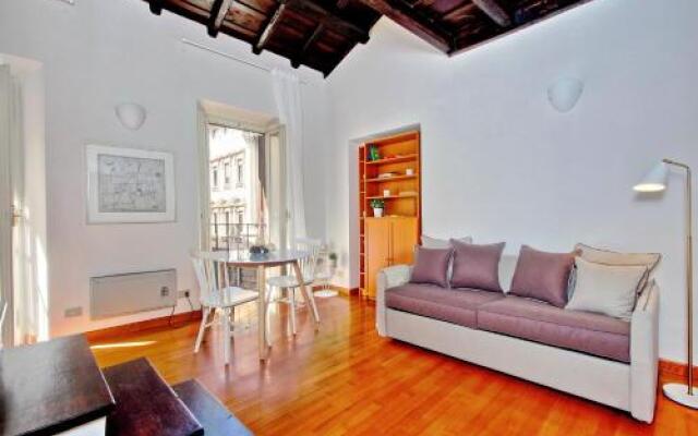 Rent in Rome Trevi Fountain Suite
