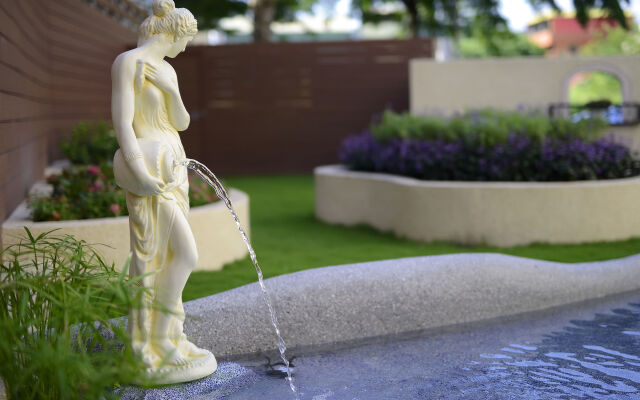 Caffir garden hotel