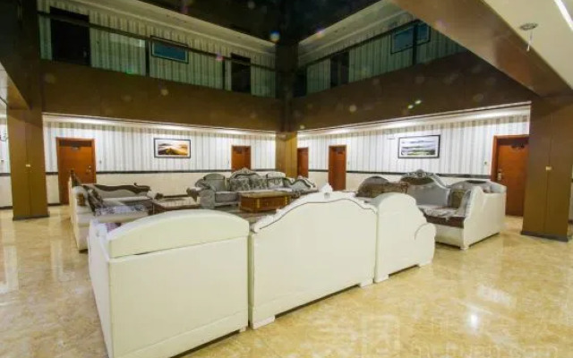 Saihanba Jinding Holiday Hotel