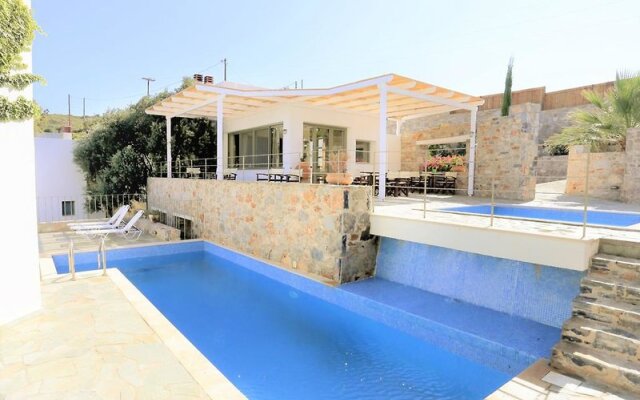 Mourtzanakis Residence