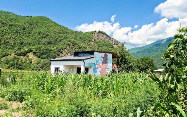 Racha Cornfield House (and mountain views!)