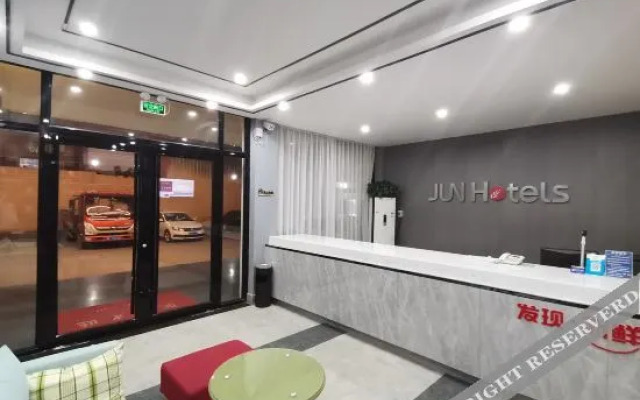 Junyi Chain Hotel (Qiu County Xincheng Road)