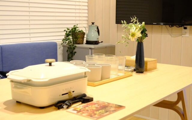 Time Nishikujyo-5mins to station-Mix6ppl