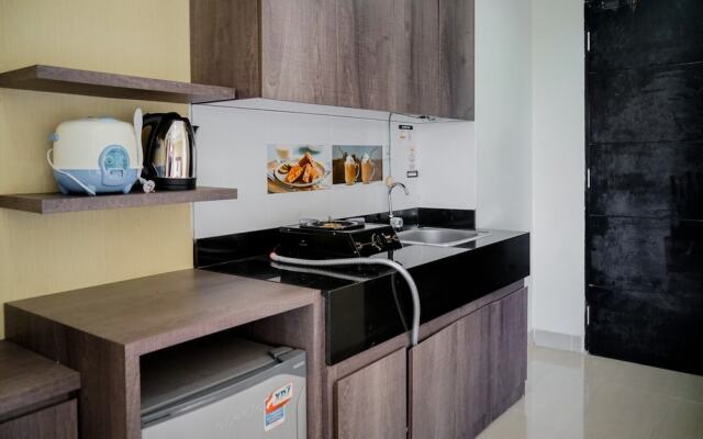 Cozy and Sweet Studio at Paramount Skyline Apartment