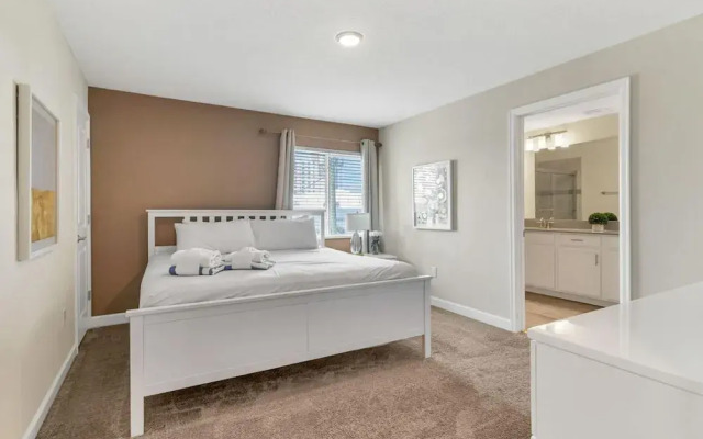 Your 5bdr House w Pool - 4959