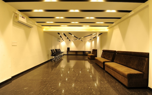 Hotel Golden Evana