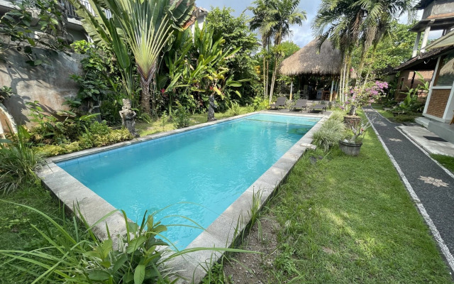 Taman Lituhayu Cottages