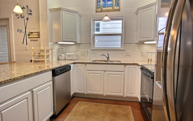 Tropic Thunder PB209