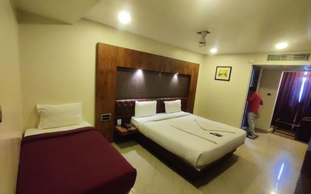 Fabhotel Adya Classic