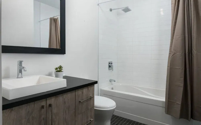 Sleek 2BR in Plateau by Sonder