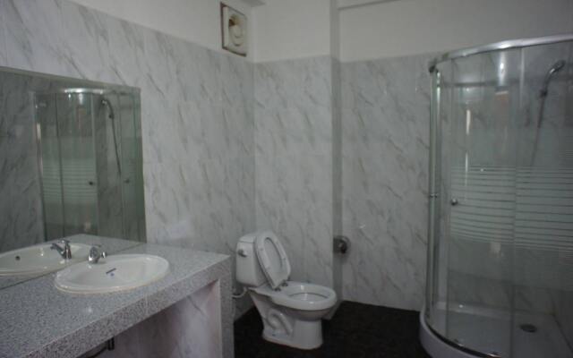 The Grand Riverside Hotel