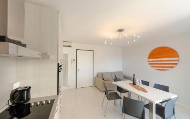 Soleis Sea View Spa Apartment