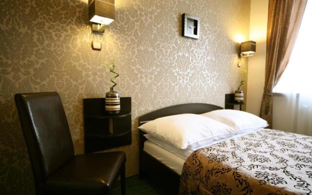 Hotel Seven 7