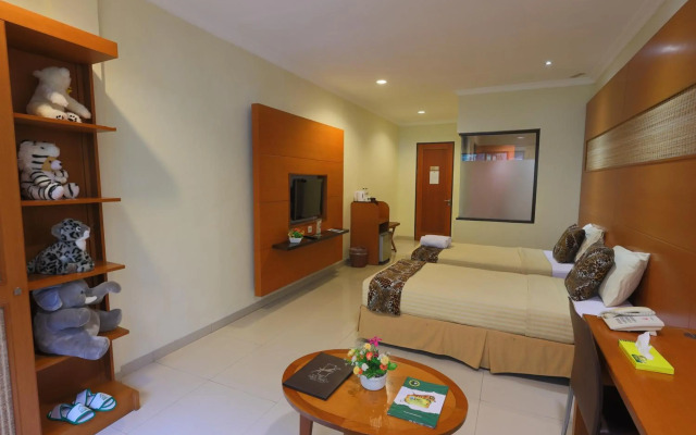 Taman Safari Lodge