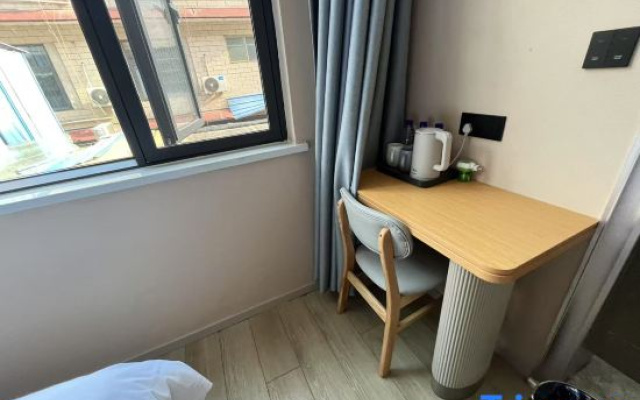 Ningling Jiujiang Business Hotel