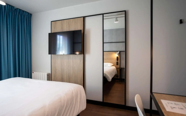 ibis Saint Lo La Chevalerie